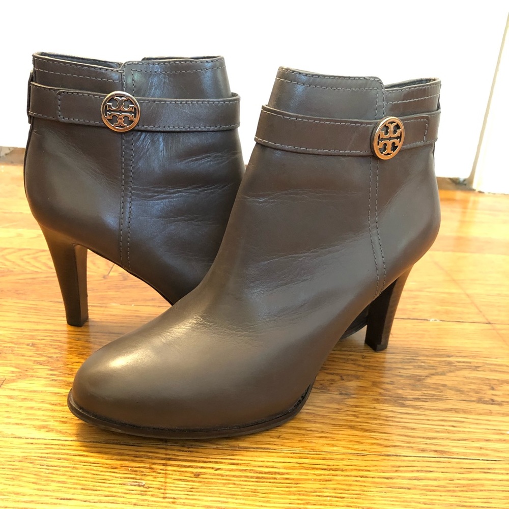 Tory Burch Bristol leather booties taupe